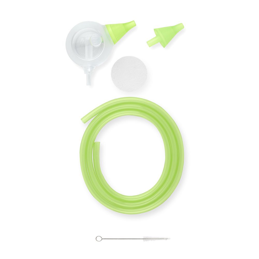 Elementy zestawu akcesoriów do aspiratora do nosa Nosiboo Pro w kolorze zielonym: głowica Colibri, zielona końcówka do nosa, element filtrujący, zielony wężyk łączący, szczoteczka